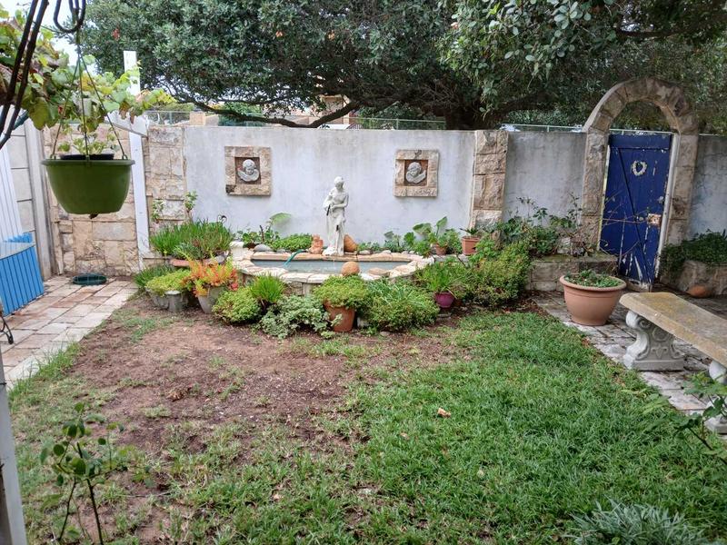 3 Bedroom Property for Sale in Stilbaai Wes Western Cape